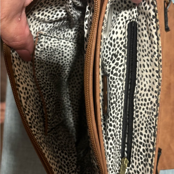 LIKE NEW CALL IT SPRING BROWN SUEDE CROSSBODY - Picture 2 of 4